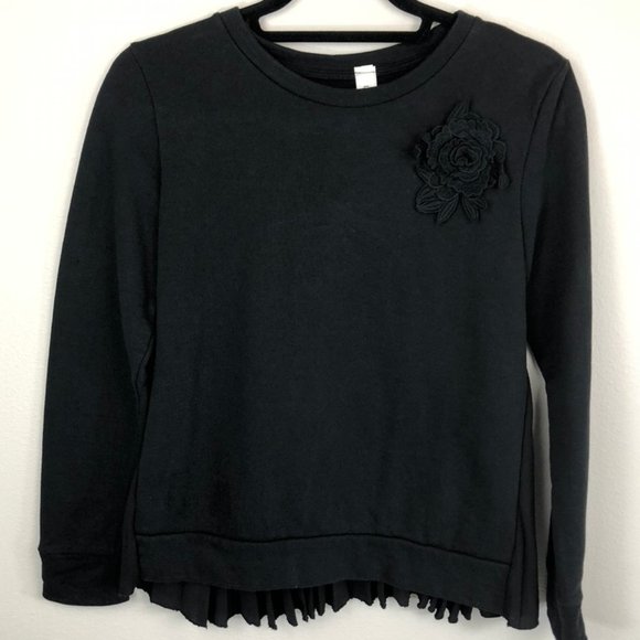 Lumina Italy Black Sweatshirt with Pleated Back - Picture 3 of 8